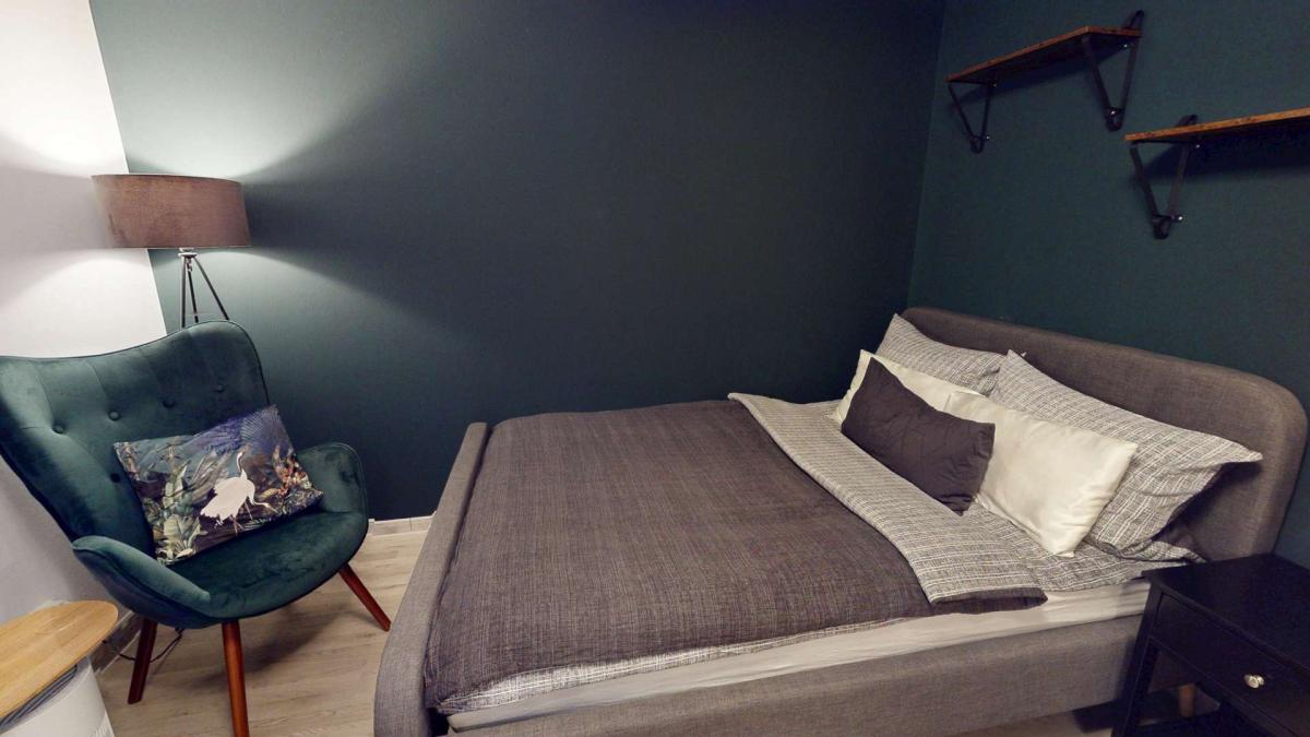 Schlafzimmer 7